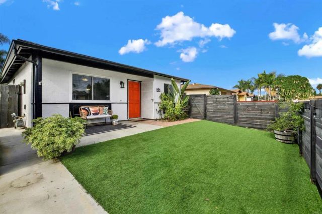 267 Fortunada Street, Oceanside, CA 92057