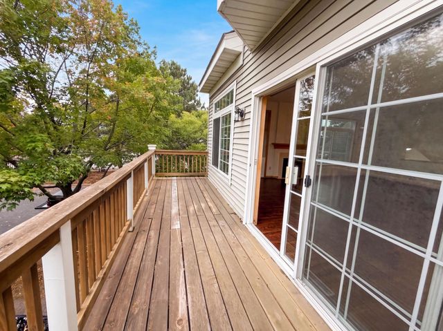 214 Christenson Way NE, Fridley, MN 55432