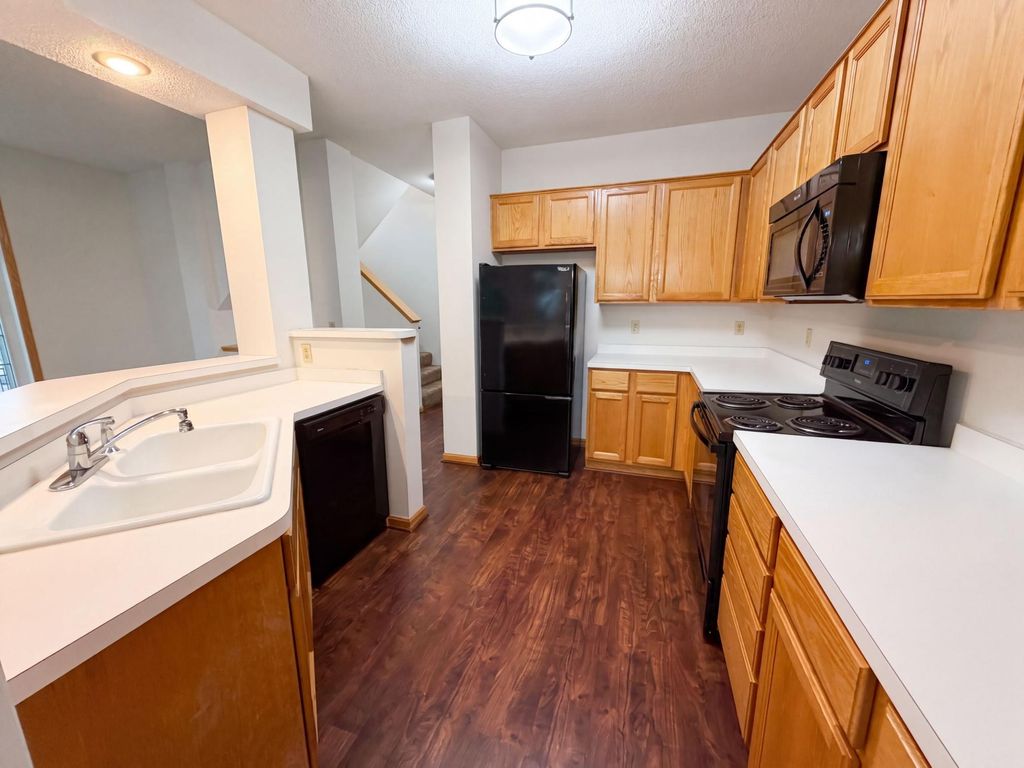 214 Christenson Way NE, Fridley, MN 55432 — photo 2
