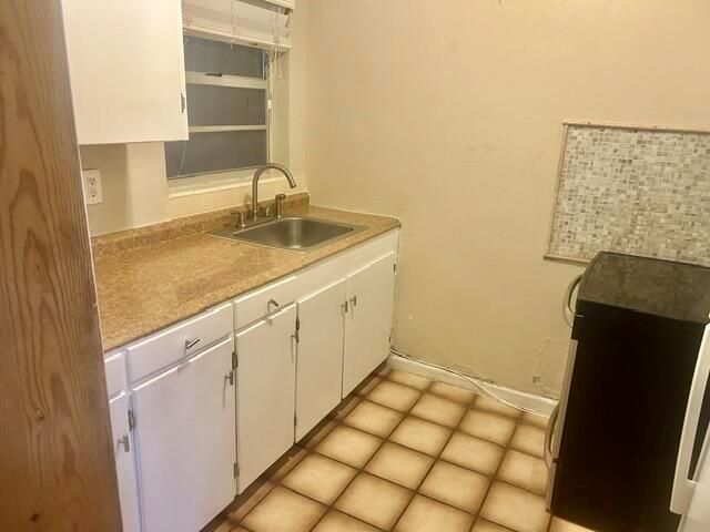 4122 Bougainvillea Street, West Palm Beach, FL 33406