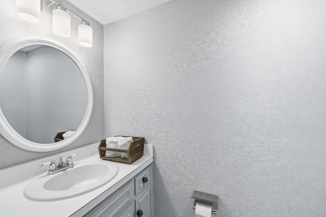 403 76th Ave N Apt 6, Myrtle Beach, SC 29577