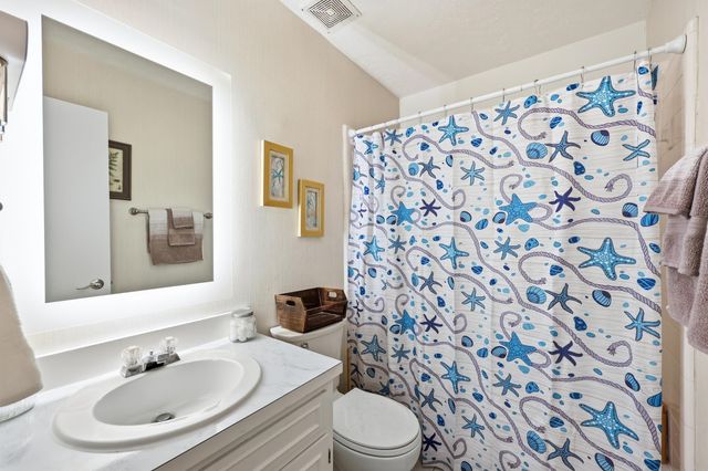 403 76th Ave N Apt 6, Myrtle Beach, SC 29577