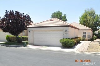 11584 Oak Street, Apple Valley, CA 92308