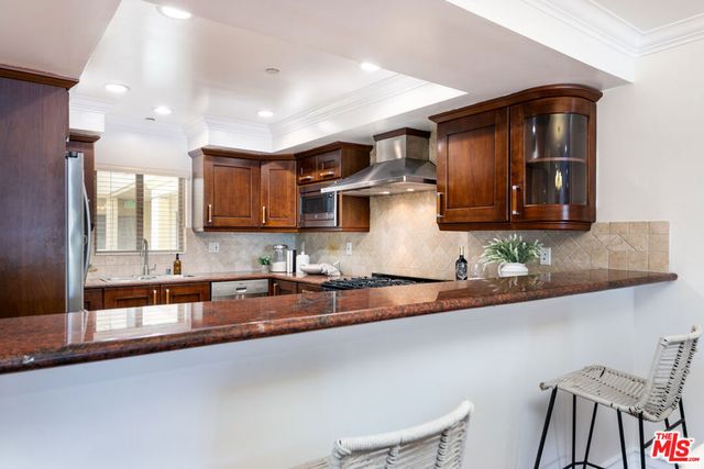 1417 S Westgate Avenue 201, Los Angeles, CA 90025