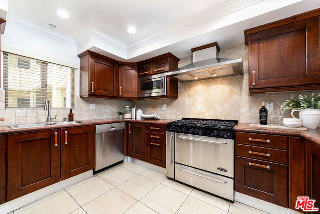 1417 S Westgate Avenue 201, Los Angeles, CA 90025