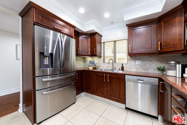1417 S Westgate Avenue 201, Los Angeles, CA 90025