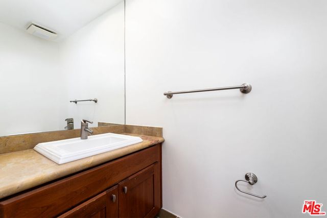 1417 S Westgate Avenue 201, Los Angeles, CA 90025