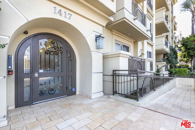 1417 S Westgate Avenue 201, Los Angeles, CA 90025