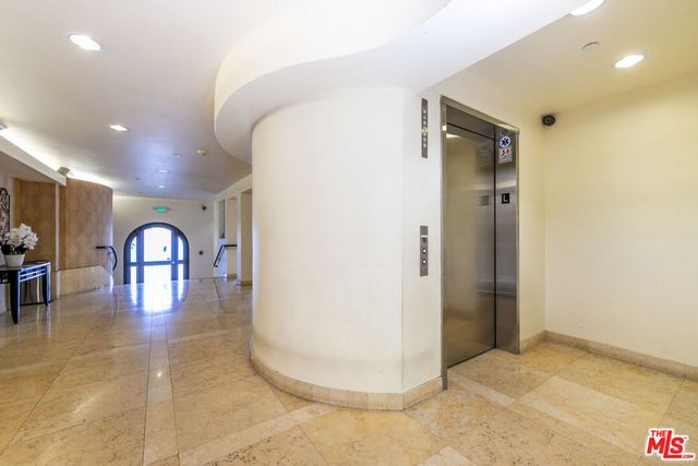 1417 S Westgate Avenue 201, Los Angeles, CA 90025