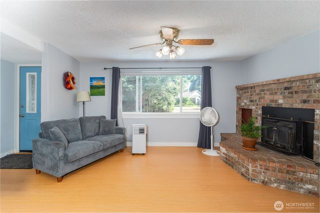1634 Susan Court SE, Tumwater, WA 98501