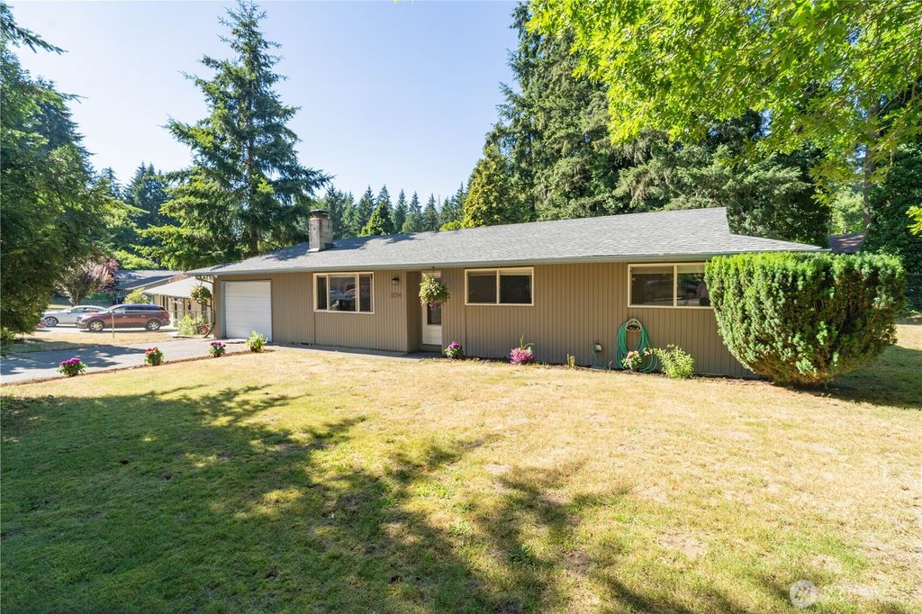 1634 Susan Court SE, Tumwater, WA 98501