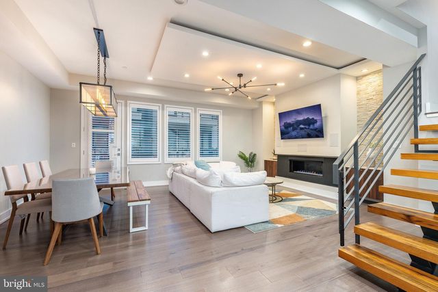 608 N 3RD ST, Philadelphia, PA 19123