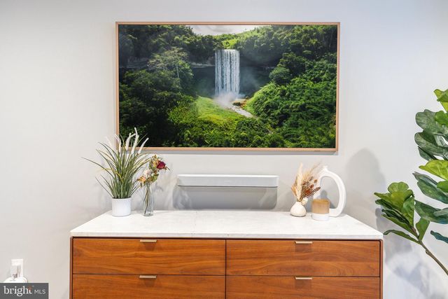 608 N 3RD ST, Philadelphia, PA 19123