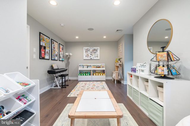 608 N 3RD ST, Philadelphia, PA 19123