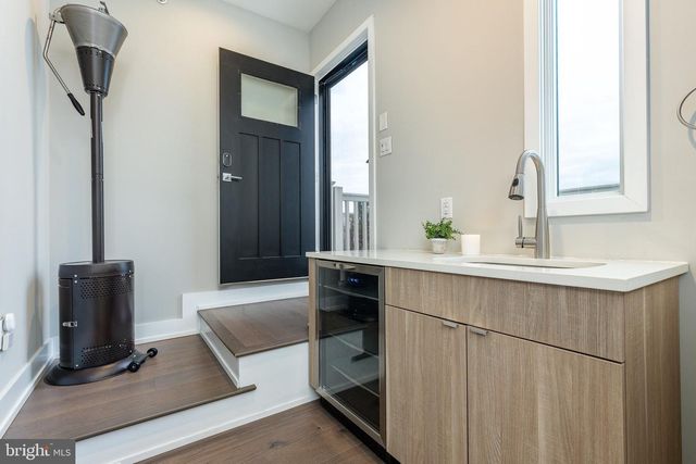 608 N 3RD ST, Philadelphia, PA 19123