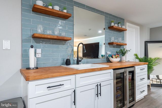 608 N 3RD ST, Philadelphia, PA 19123