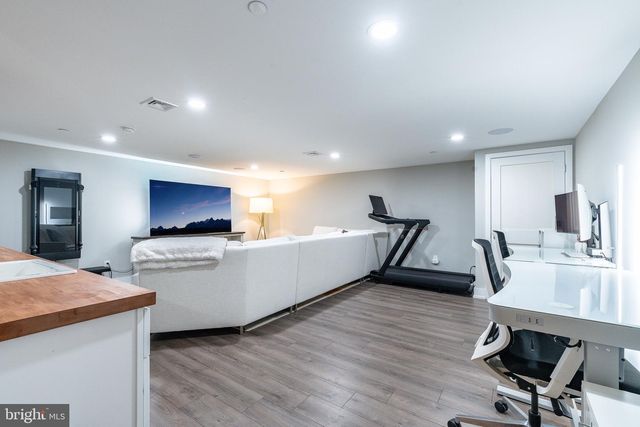 608 N 3RD ST, Philadelphia, PA 19123