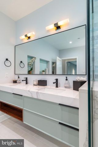 608 N 3RD ST, Philadelphia, PA 19123