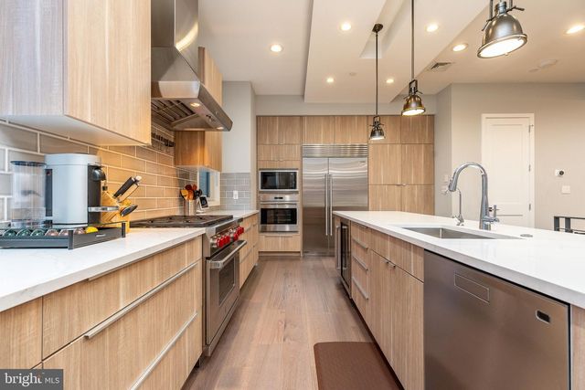 608 N 3RD ST, Philadelphia, PA 19123