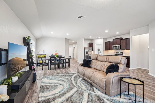 3814 Carducci Dr, Converse, TX 78109