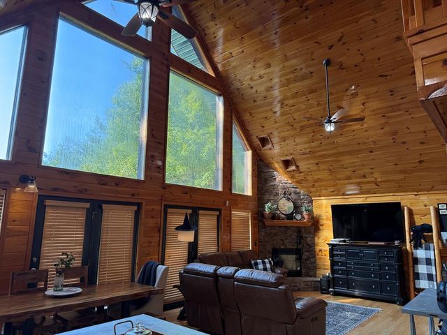 510 Victory Lane, Murphy, NC 28906