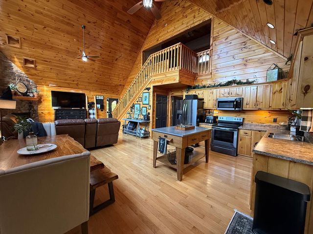 510 Victory Lane, Murphy, NC 28906