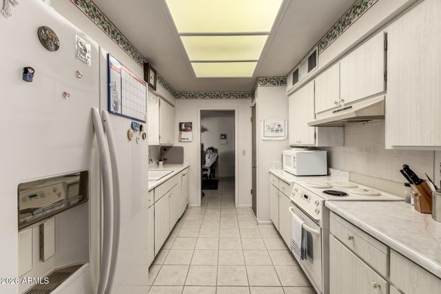 4045 E CAPRI Avenue, Mesa, AZ 85206