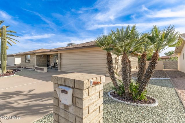 4045 E CAPRI Avenue, Mesa, AZ 85206