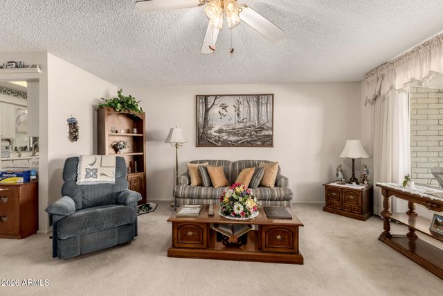 4045 E CAPRI Avenue, Mesa, AZ 85206