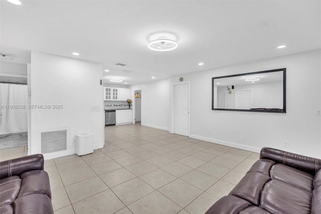 1821 SW 98th Terrace, Miramar, FL 33025