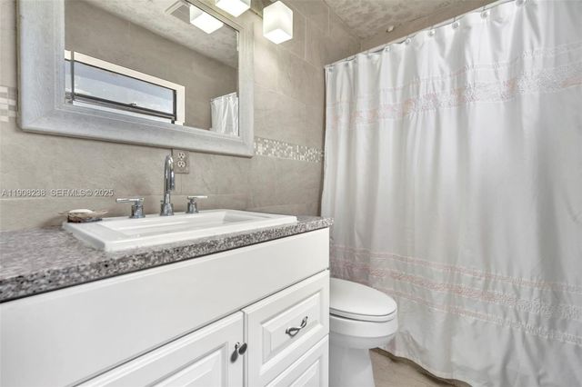 1821 SW 98th Terrace, Miramar, FL 33025