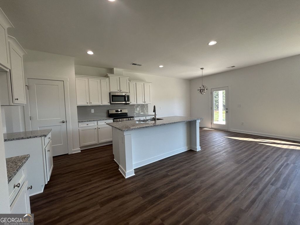 260 Crimson Feather Drive, Jefferson, GA 30549 — photo 4