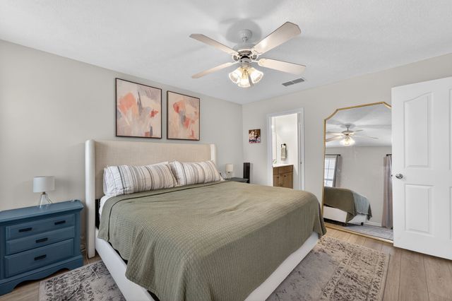 3141 Holsted Dr, Murfreesboro, TN 37128