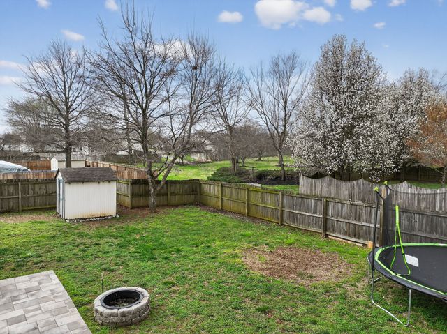 3141 Holsted Dr, Murfreesboro, TN 37128
