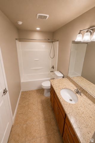 149 E CRESCENT PINE LN, Sandy, UT 84070