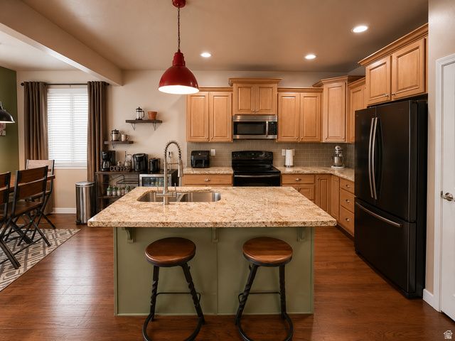 149 E CRESCENT PINE LN, Sandy, UT 84070