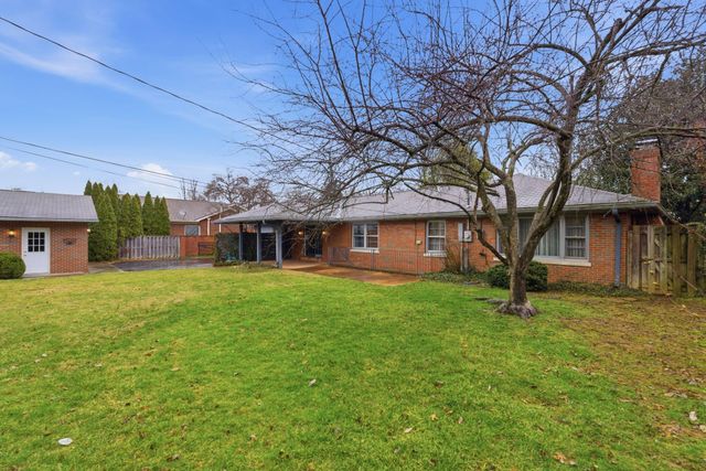 335 Andover Drive, Lexington, KY 40502