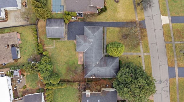 335 Andover Drive, Lexington, KY 40502