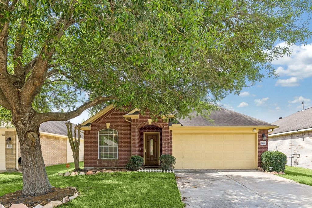 5914 Yaupon Ridge Drive, Richmond, TX 77469
