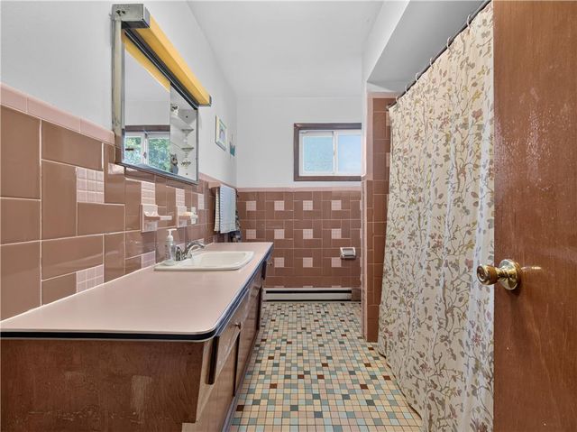 720 Lechauwecki Avenue, Fountain Hill Boro, PA 18015