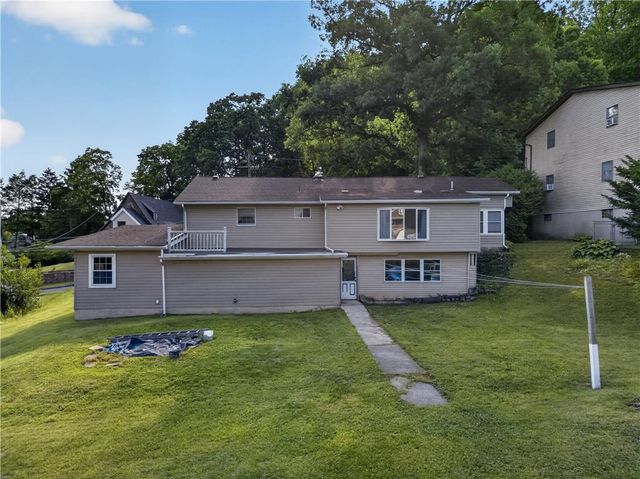 720 Lechauwecki Avenue, Fountain Hill Boro, PA 18015