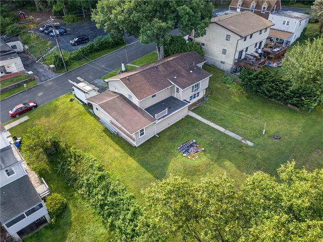 720 Lechauwecki Avenue, Fountain Hill Boro, PA 18015