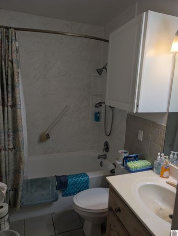 2115 Monroe St, Paducah, KY 42001