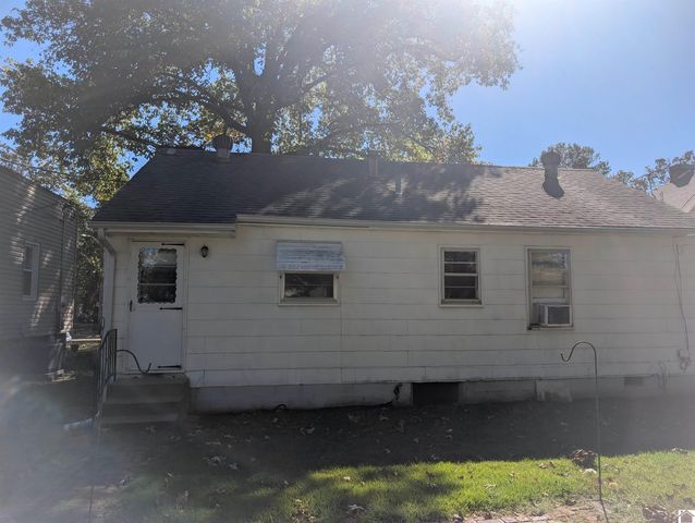 2115 Monroe St, Paducah, KY 42001