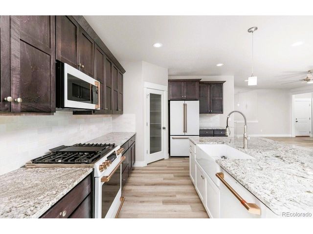 1128 N 5th St, Johnstown, CO 80534