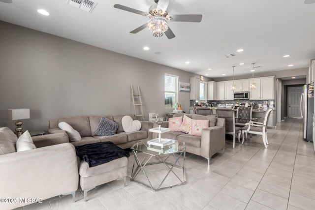 7216 S Paseo Monte De Oro, Tucson, AZ 85756