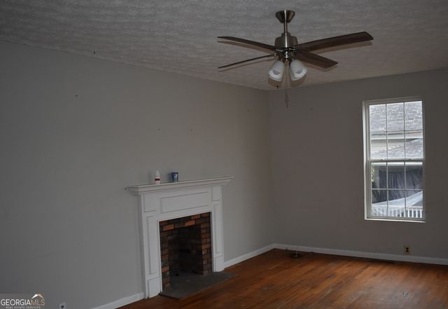 963 E Solomon Street, Griffin, GA 30223