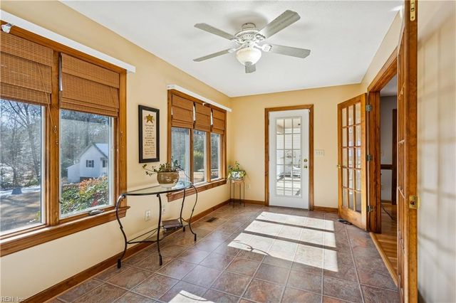 6253 Ark RD, Gloucester, VA 23061