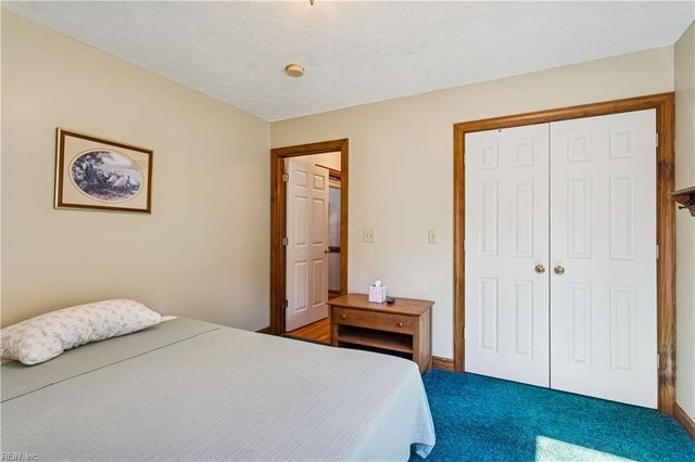 6253 Ark RD, Gloucester, VA 23061