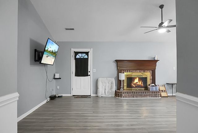 235 Knightsbridge Drive, North Charleston, SC 29418